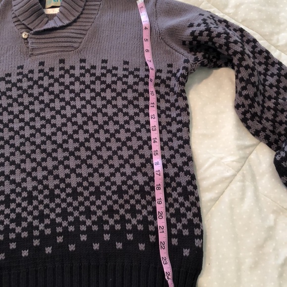 Triko Mens XL Cotton Sweater Navy/lt blue pattern. One button turn down collar - Picture 7 of 7